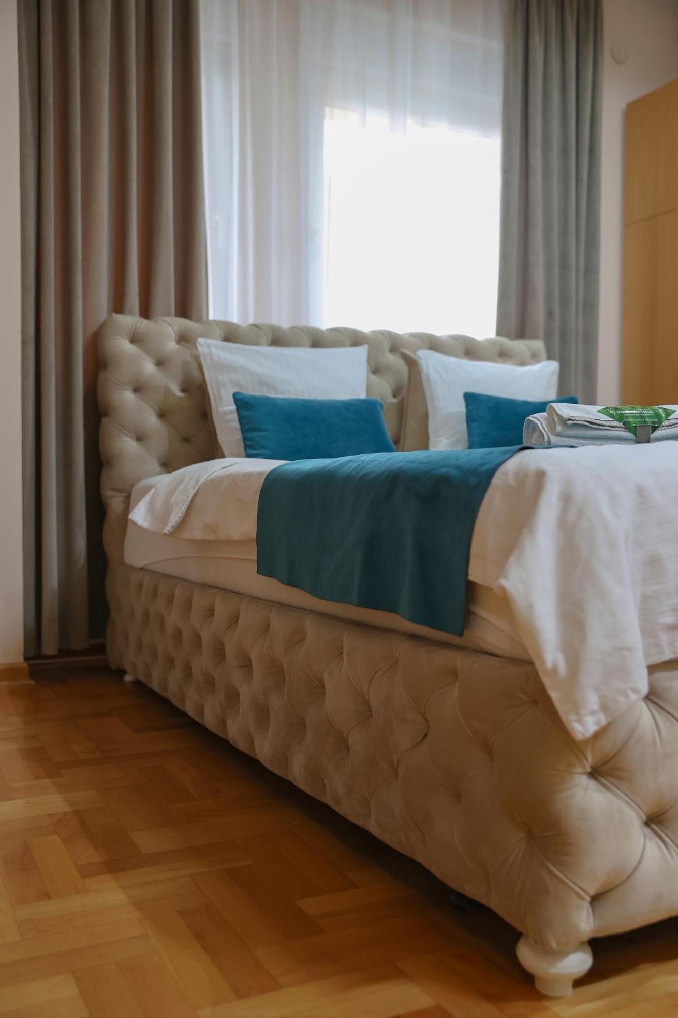 Design Apartment Business Lux 4 Star "Rio" Completely Business Lux Place In The City Center & Free Included Industry Optical Wifi & Netflix & Keyless Code Entry & Full Smart App & Kitchen & Washing Machine & Wide Terrace & Secure 2 Parking Place Cuprija Luaran gambar